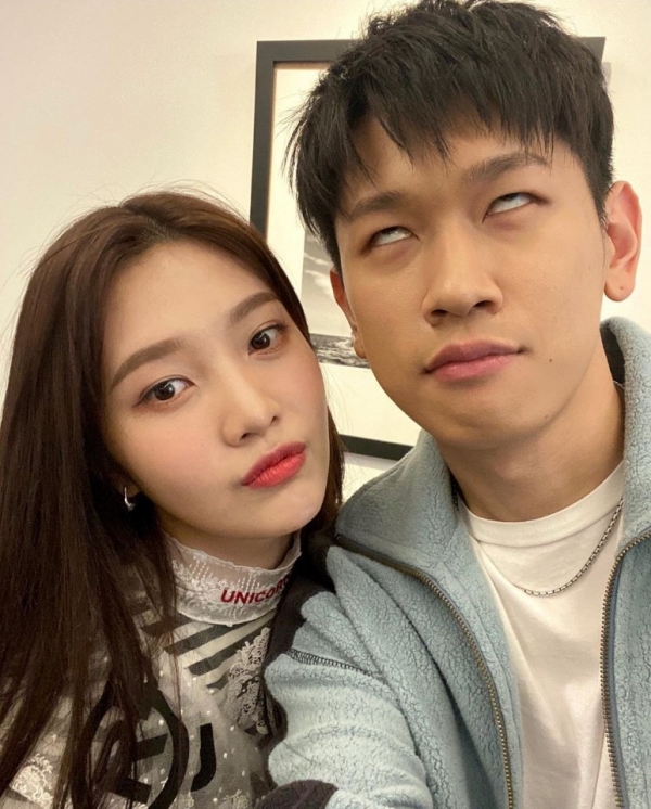 (사진=조이 SNS)